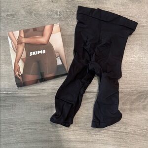 SKIMS Black Shapewear